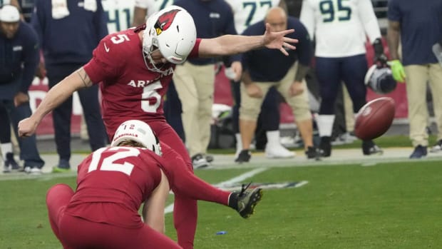 Matt Prater attempts a field goal against the Seahawks.